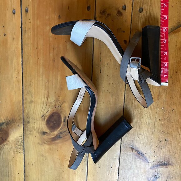 Cole Haan Nike Air White and Gray leather ankle strap heel - Picture 8 of 8